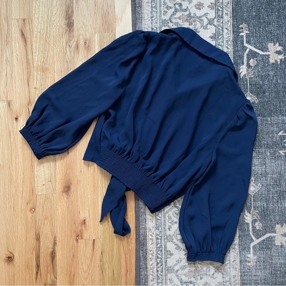 Gal Meets Glam Claudia Navy Tie Front Crop Blouse 0 - Picture 4 of 8